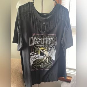 Led Zeppelin shirt